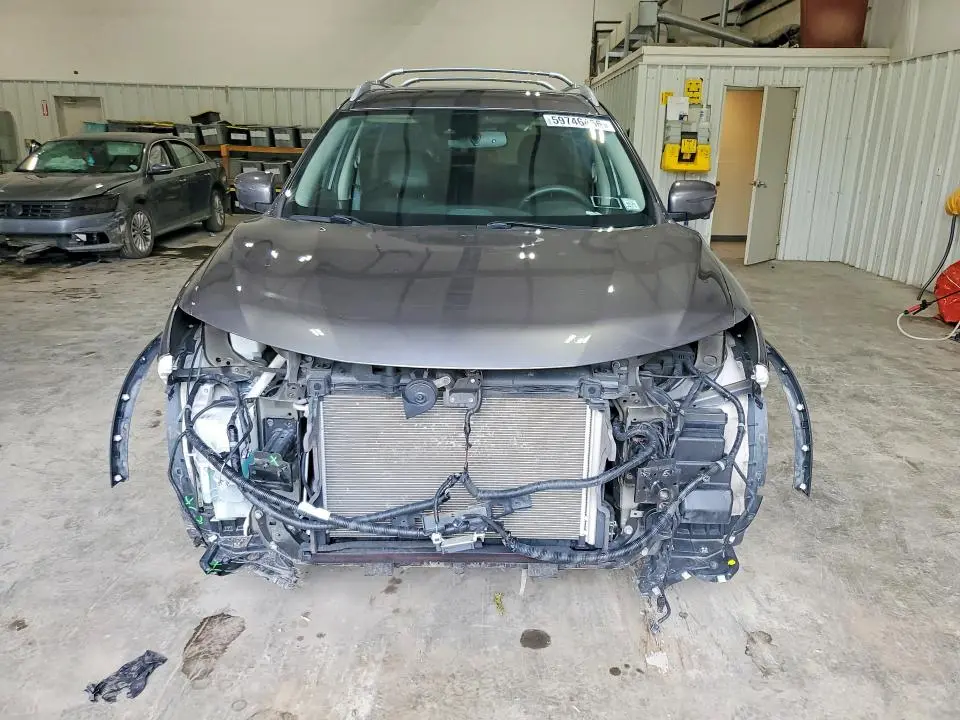 2019 NISSAN ROGUE SL  
