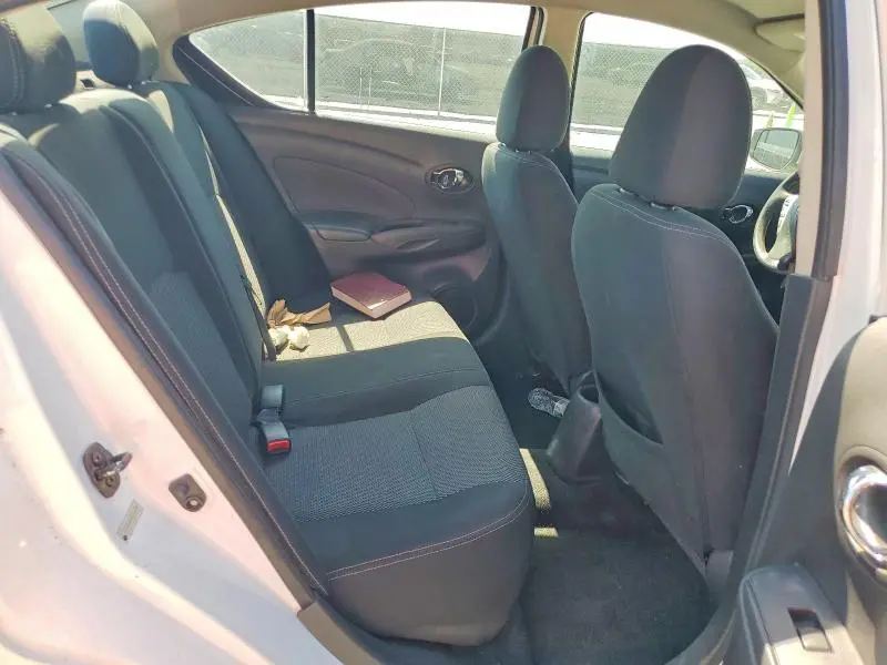 2019 NISSAN VERSA SV  
