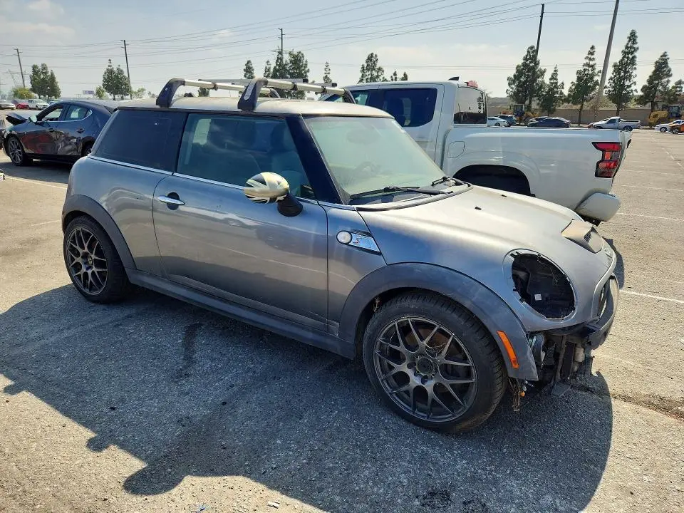 2010 MINI COOPER S  