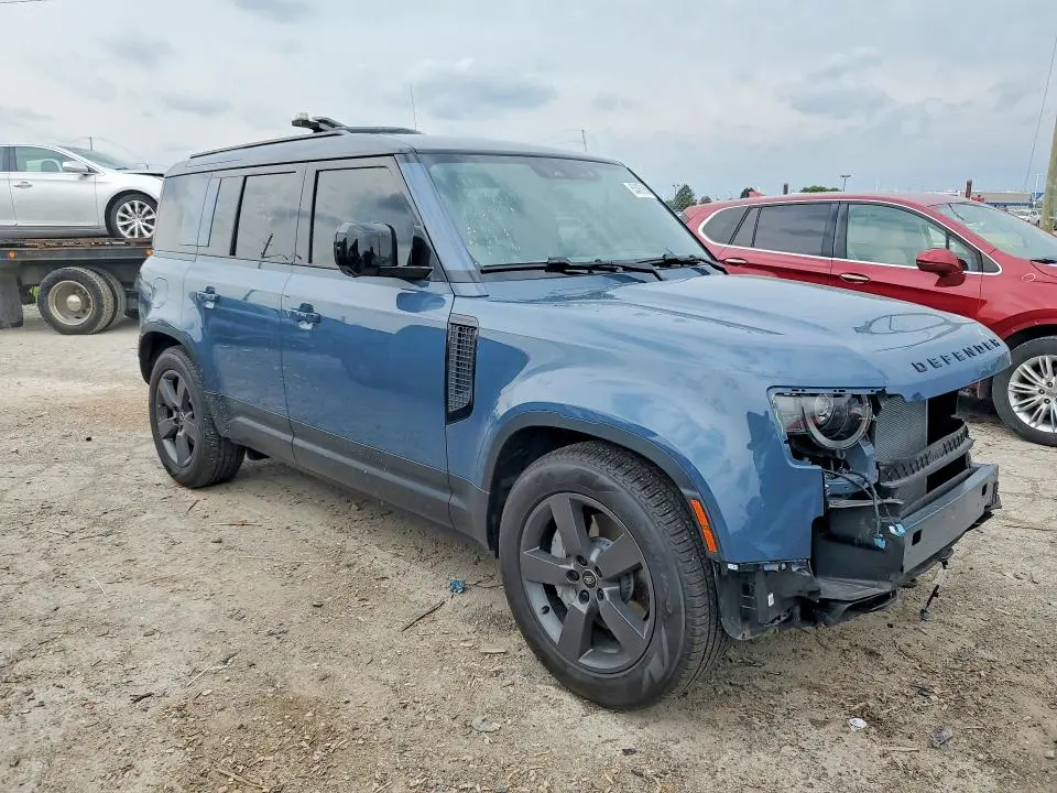 2025 LAND ROVER DEFENDER 110 S  