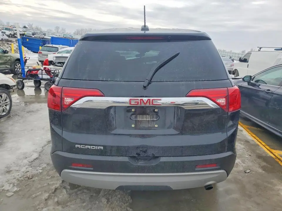 2017 GMC ACADIA SLE  