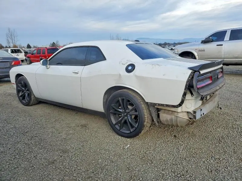 2018 DODGE CHALLENGER SXT  