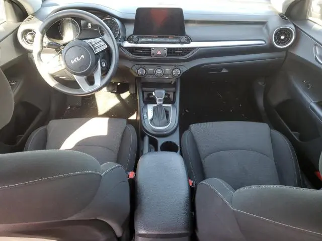 2022 KIA FORTE FE  