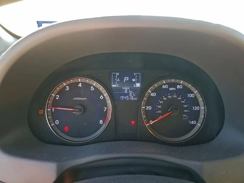 2015 HYUNDAI ACCENT GS  