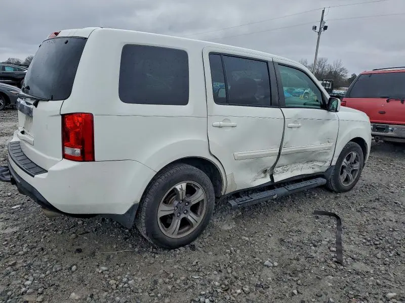 2015 HONDA PILOT SE  