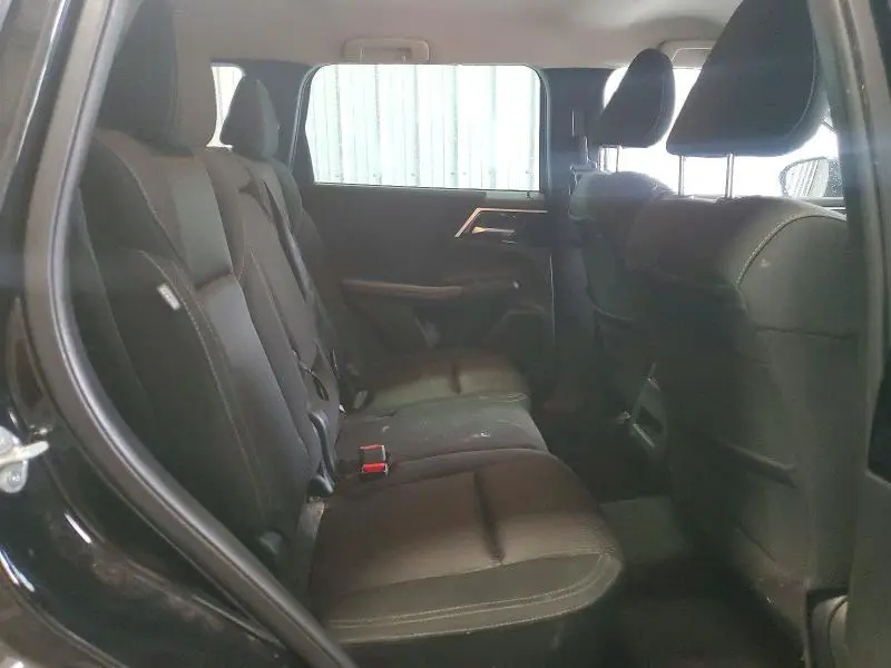 2023 MITSUBISHI OUTLANDER ES  