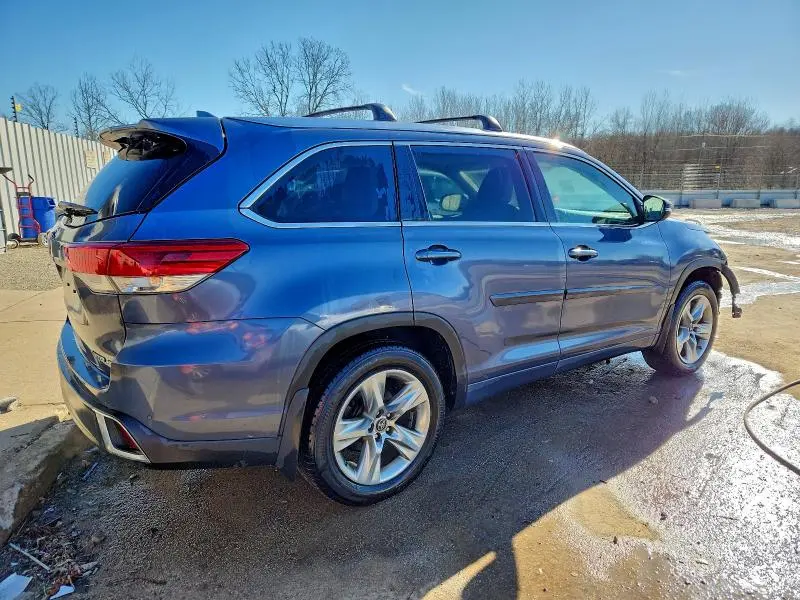 2017 TOYOTA HIGHLANDER LIMITED  