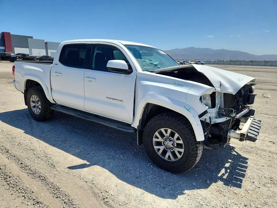 2017 TOYOTA TACOMA SR5 V6  
