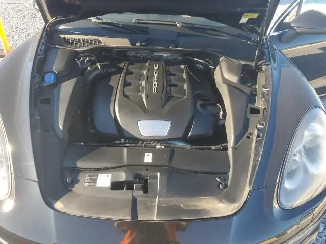 2014 PORSCHE CAYENNE   