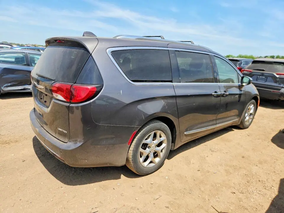2018 CHRYSLER PACIFICA   