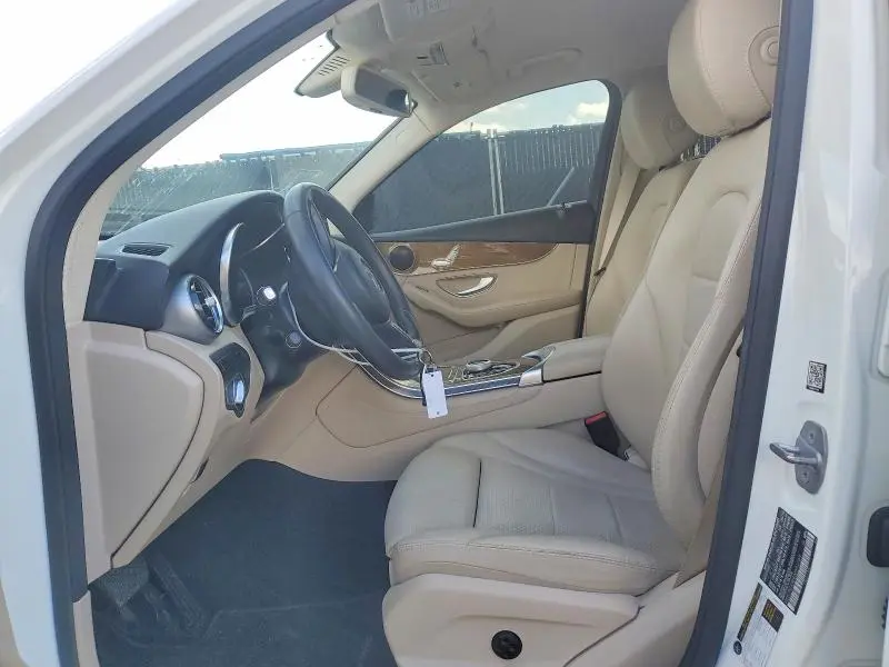 2018 MERCEDES-BENZ GLC 300  