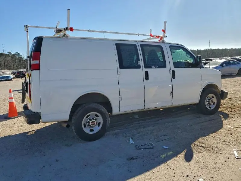 2014 GMC SAVANA G3500  