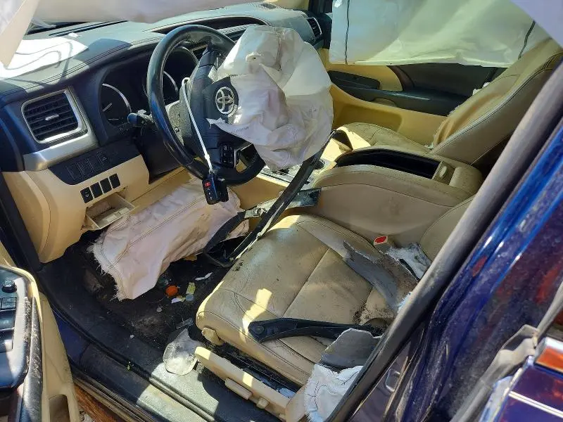 2015 TOYOTA HIGHLANDER XLE  