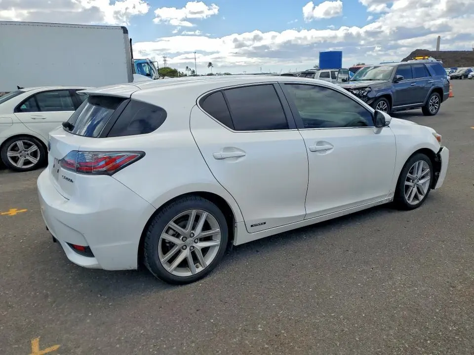 2016 LEXUS CT 200  