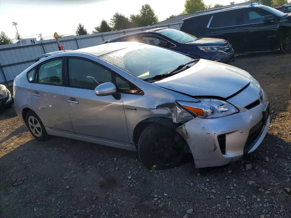 2013 TOYOTA PRIUS THREE  