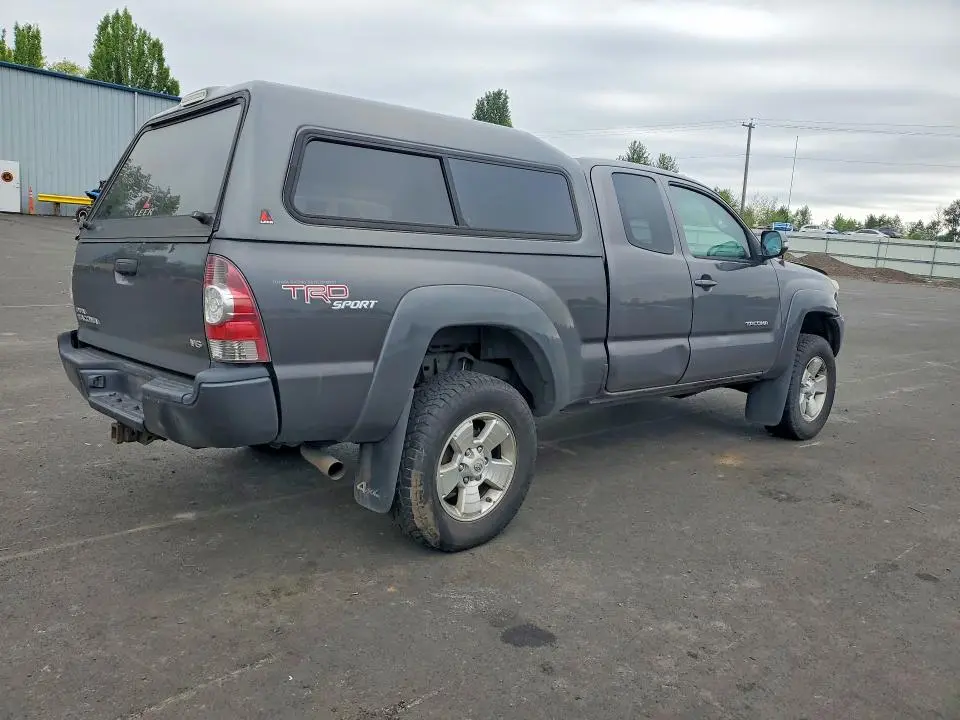 2012 TOYOTA TACOMA V6  