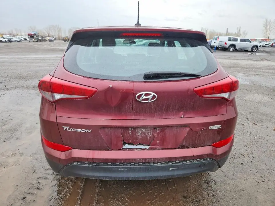 2016 HYUNDAI TUCSON SE  