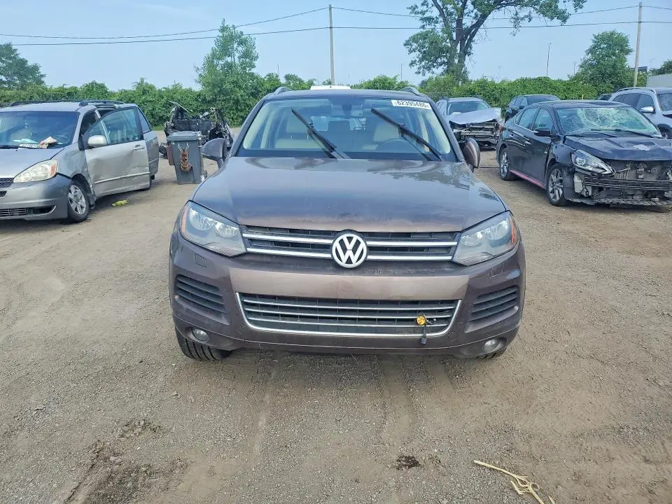 2011 VOLKSWAGEN TOUAREG V6 TDI  