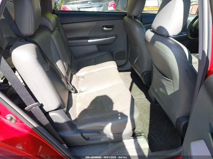 2013 TOYOTA PRIUS V TWO