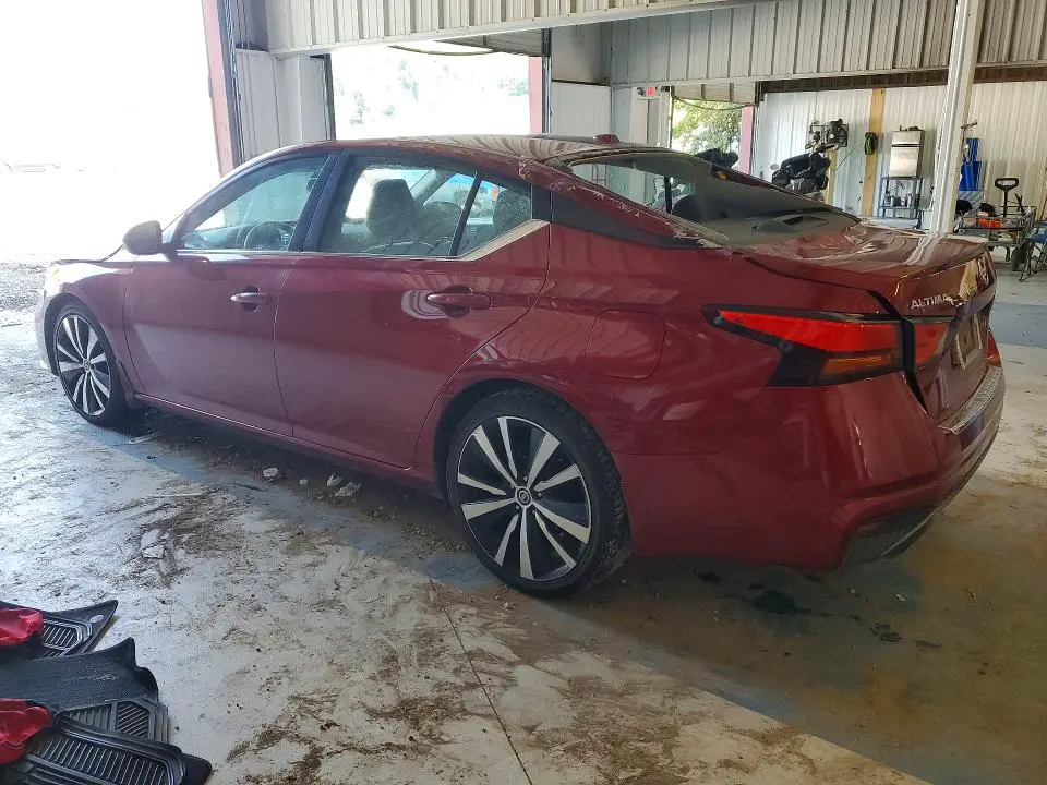 2021 NISSAN ALTIMA SR  