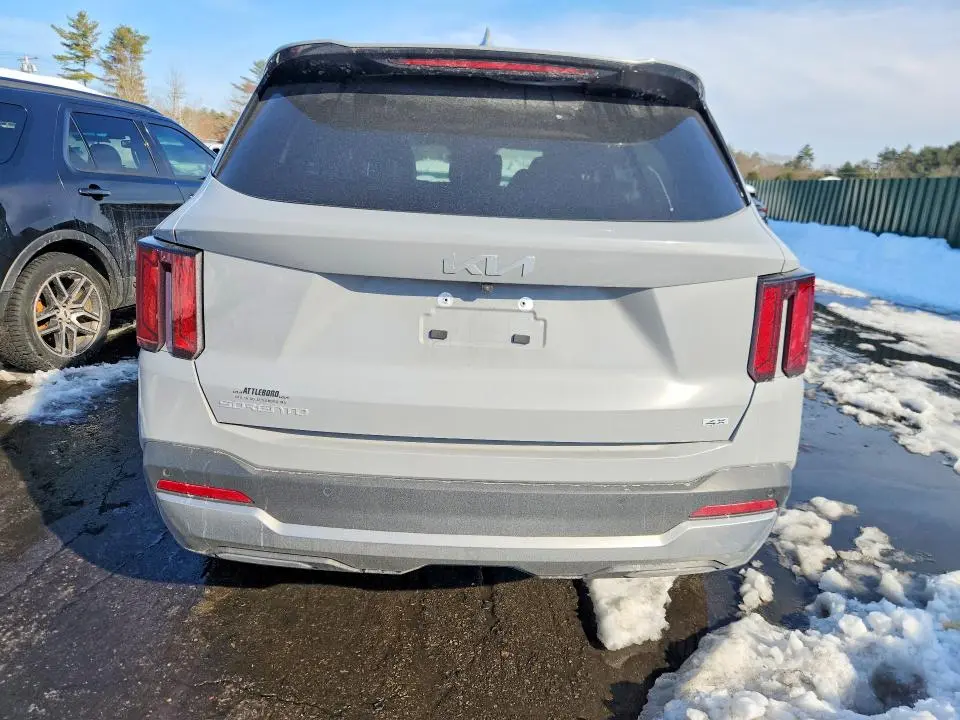 2025 KIA SORENTO S  