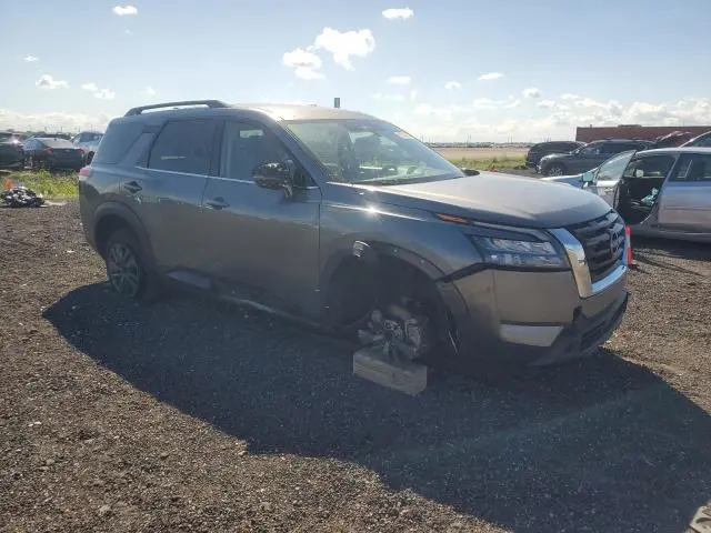 2023 NISSAN PATHFINDER SV  