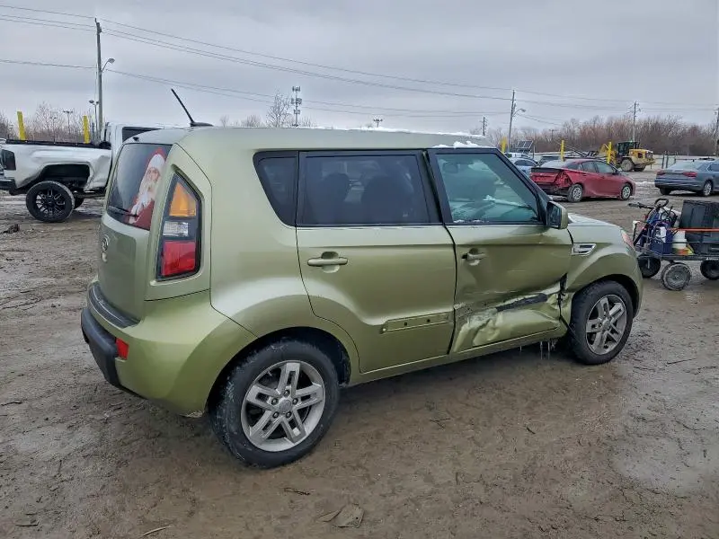2011 KIA SOUL +  