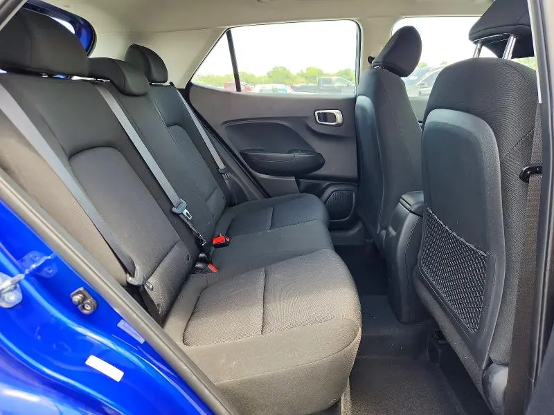 2025 HYUNDAI VENUE SE  