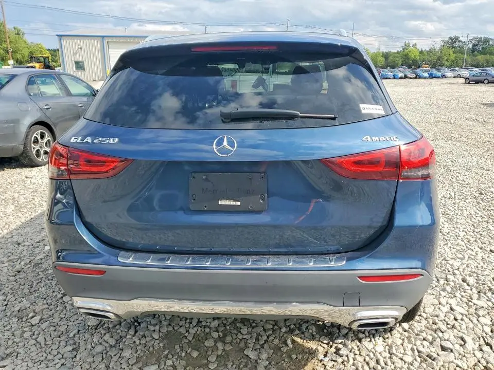 2021 MERCEDES-BENZ GLA 250 4MATIC  