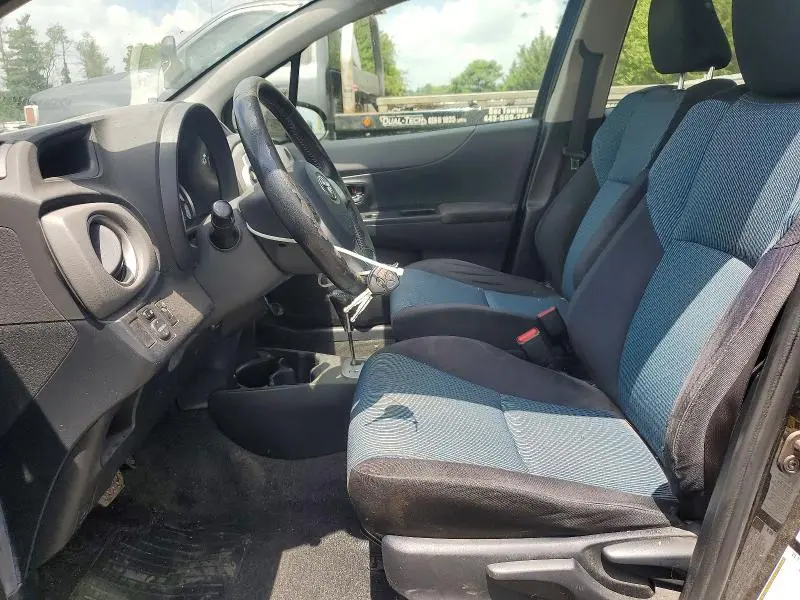 2014 TOYOTA YARIS 5-DOOR SE  