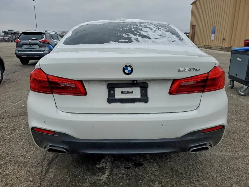 2019 BMW 530E   
