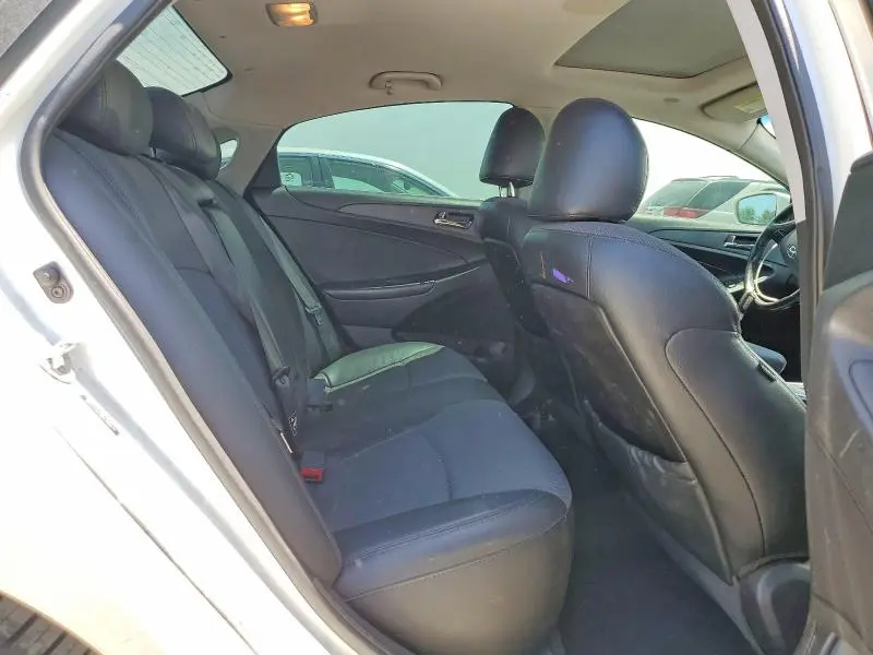 2013 HYUNDAI SONATA SE  