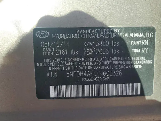 2015 HYUNDAI ELANTRA SE  