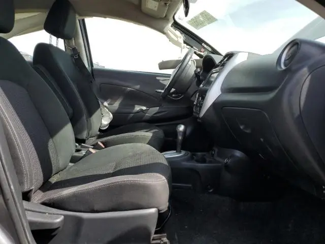 2019 NISSAN VERSA S