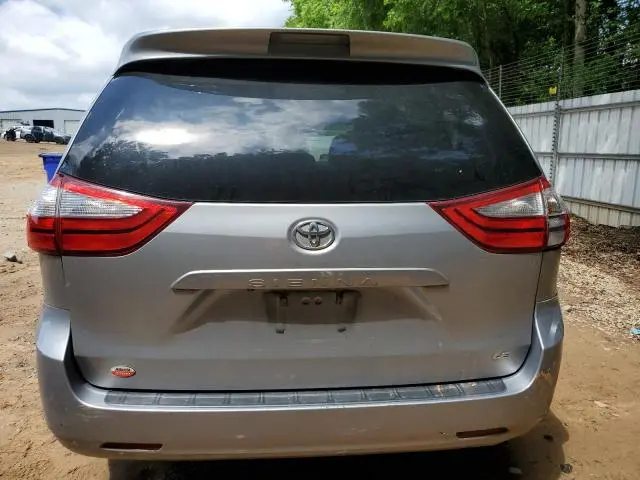 2017 TOYOTA SIENNA LE