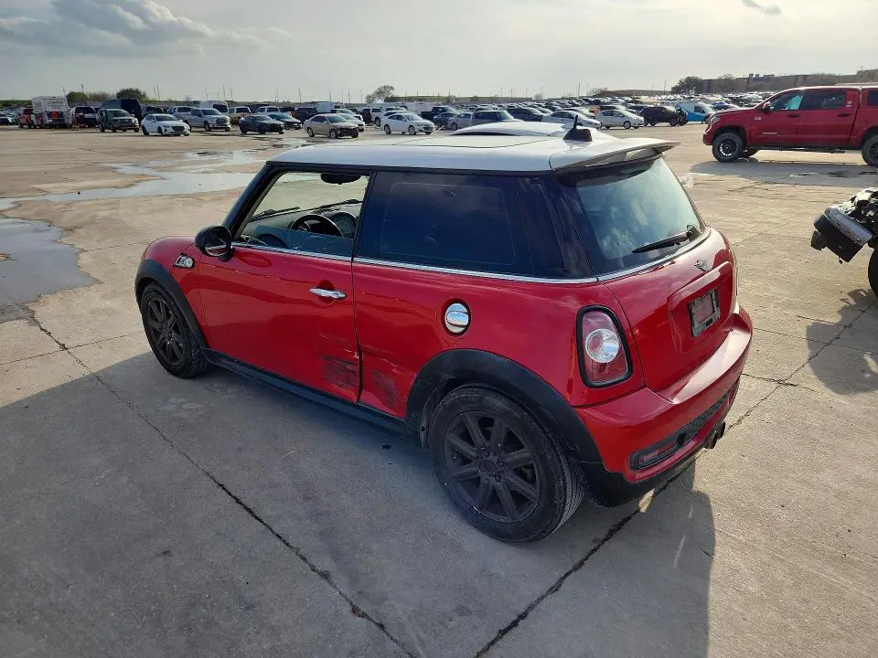 2011 MINI COOPER S  
