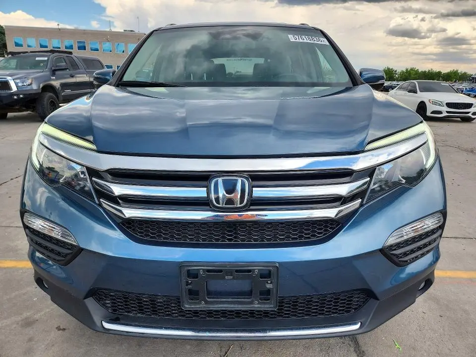 2017 HONDA PILOT TOURING  