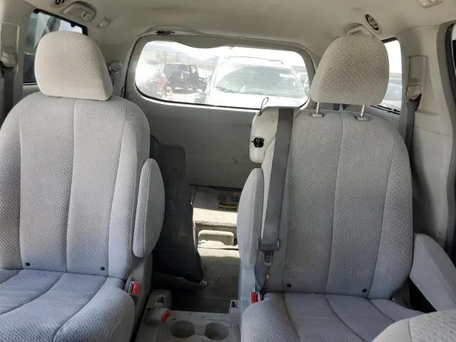 2011 TOYOTA SIENNA LE  