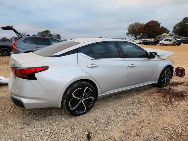 2025 NISSAN ALTIMA SR  