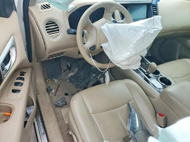 2014 NISSAN PATHFINDER S  