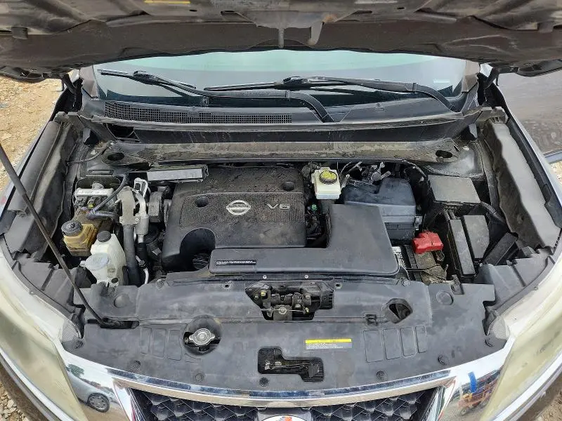 2015 NISSAN PATHFINDER SV  