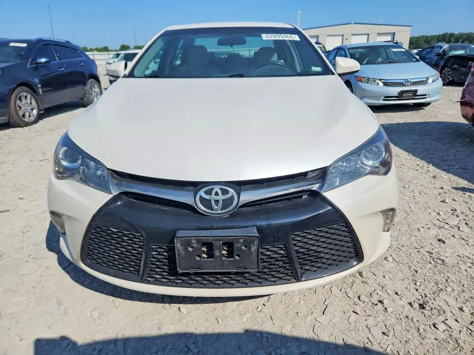 2016 TOYOTA CAMRY XSE  