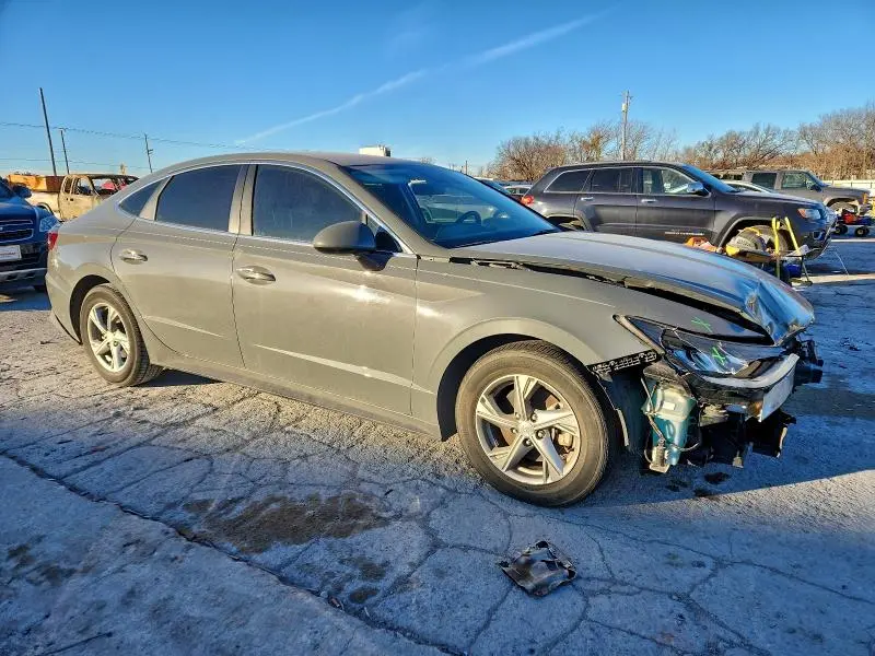 2021 HYUNDAI SONATA SE  