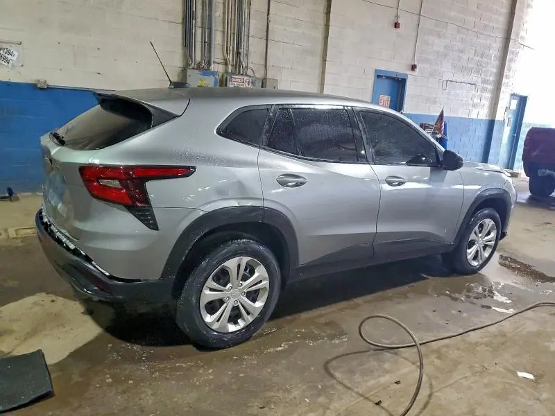 2024 CHEVROLET TRAX LS  