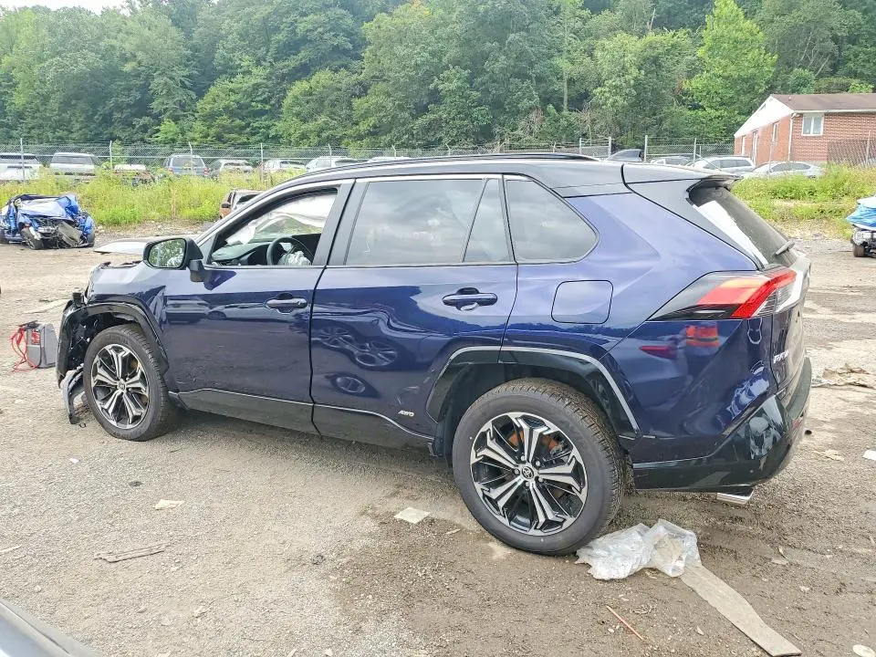 2025 TOYOTA RAV4 XSE  