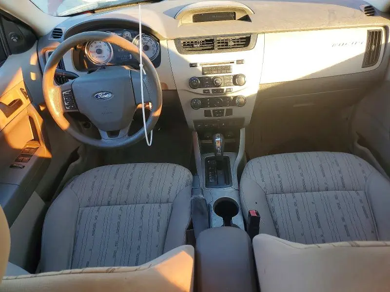 2010 FORD FOCUS SE  