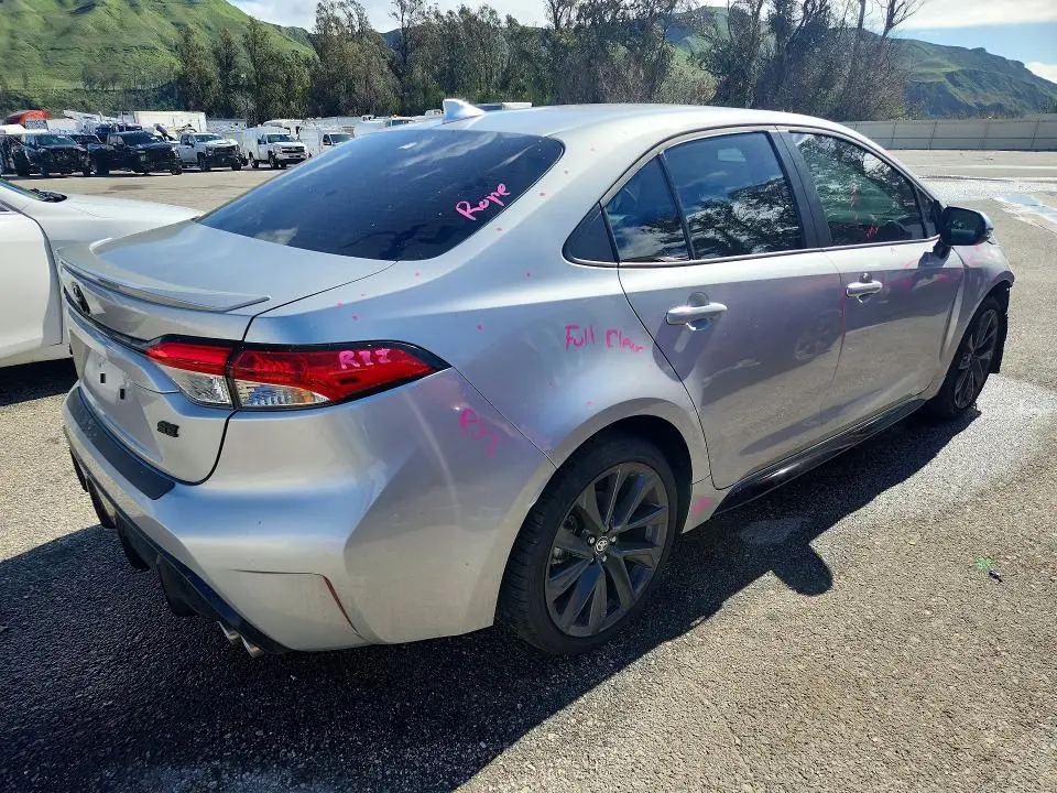 2026 TOYOTA COROLLA SE  