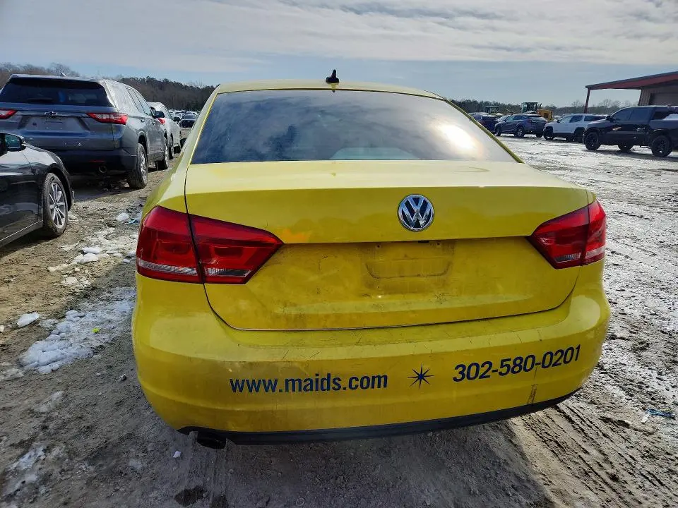 2014 VOLKSWAGEN PASSAT SE  