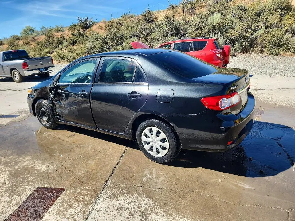 2011 TOYOTA COROLLA LE  