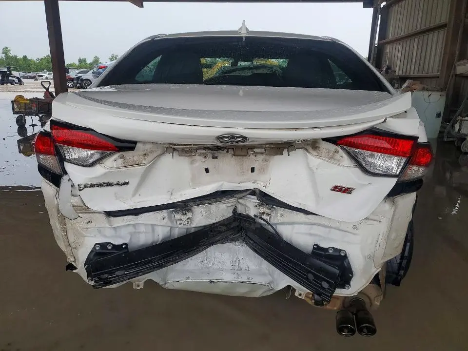 2024 TOYOTA COROLLA SE  